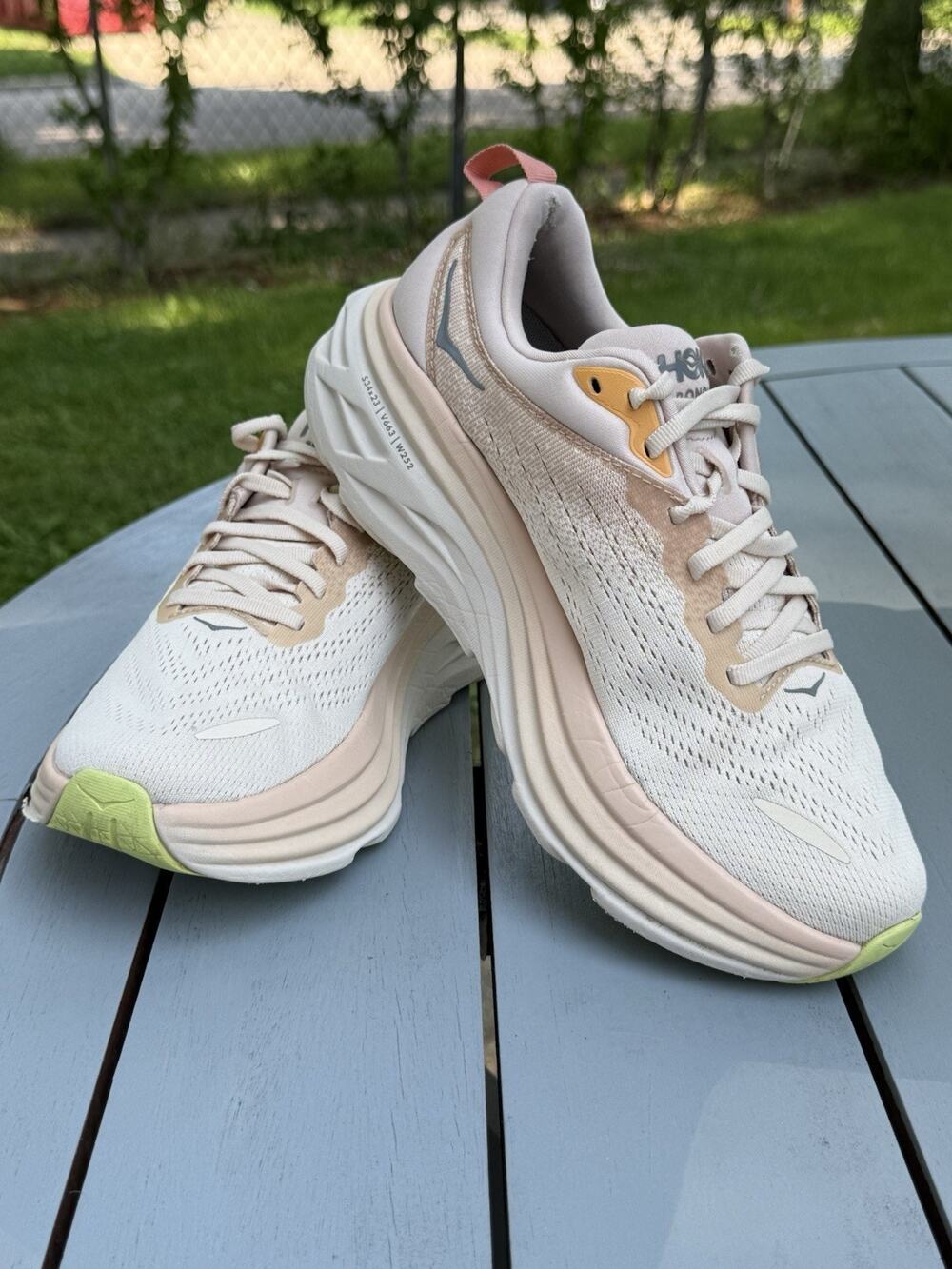 HOKA ONE ONE Bondi 8 Women’s Size 8.5 B Cream Vanilla Running Shoes 1127952 CMV